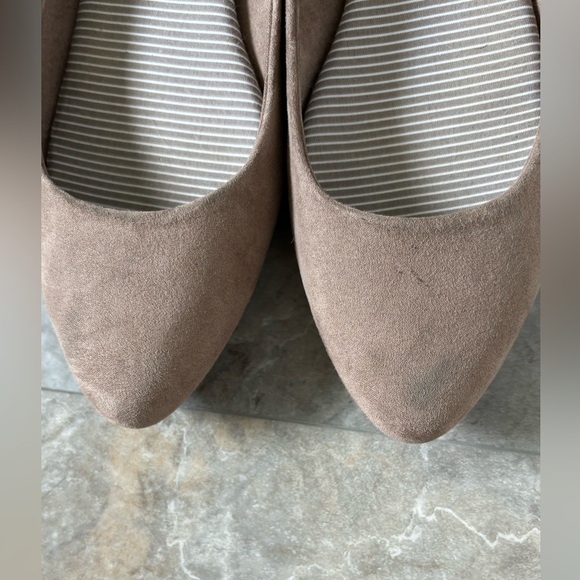 Ballet Flats - Picture 2 of 3